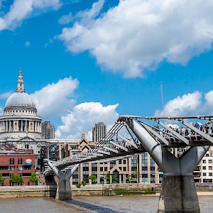 The Millennium Bridge at St Paul's (Photo by Yuan Hsueh)