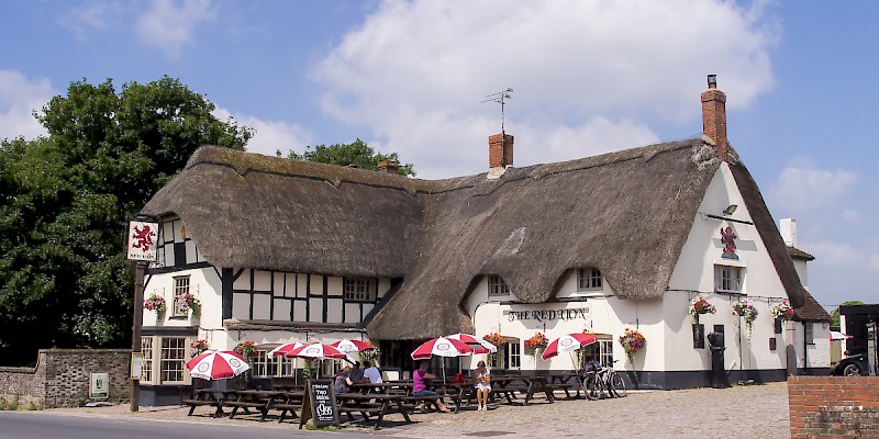 The Red Lion Pub (Photo by Ed Webster)